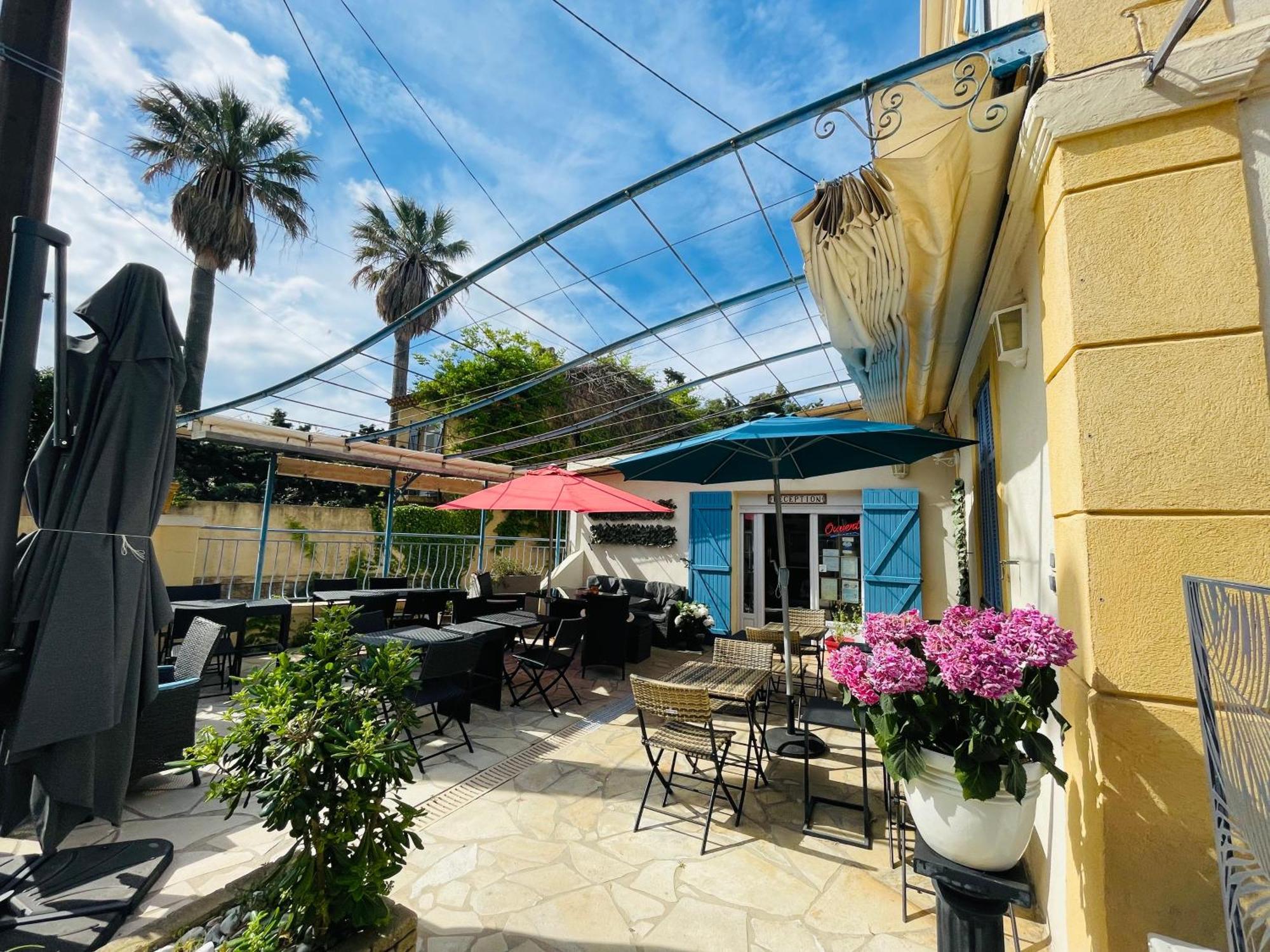 Escale Au Soleil Hôtel et Appart Saint Aygulf Exterior foto